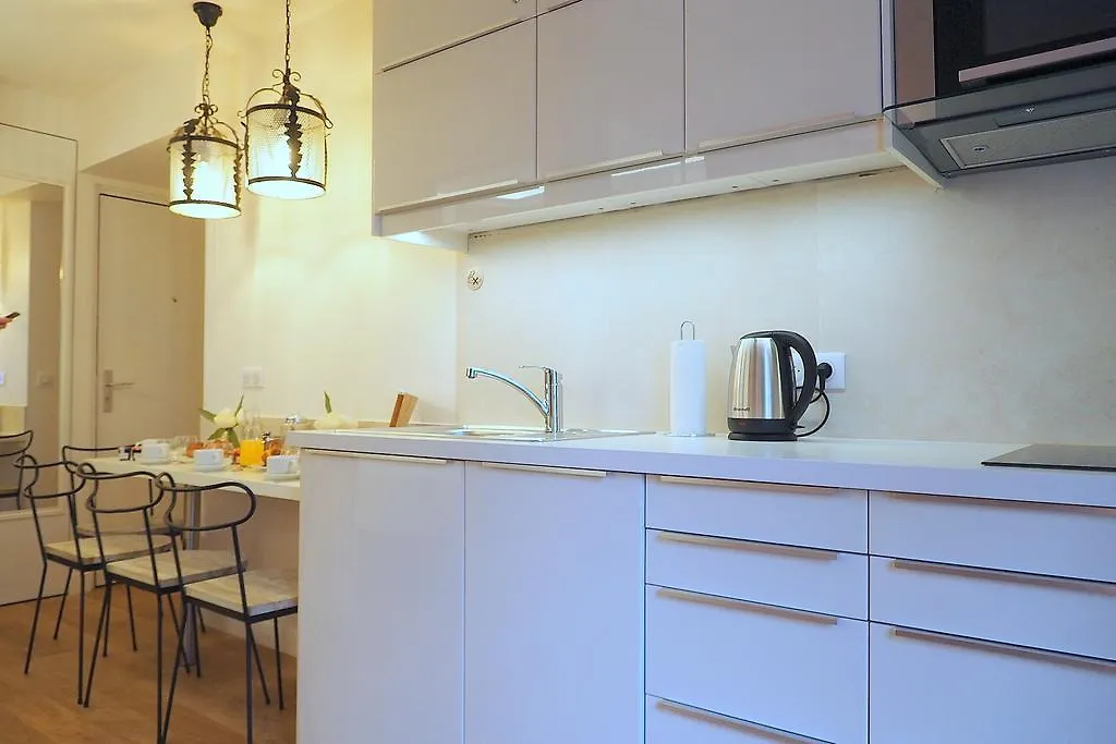 Louvre Opera Classic Chicsuites * باريس