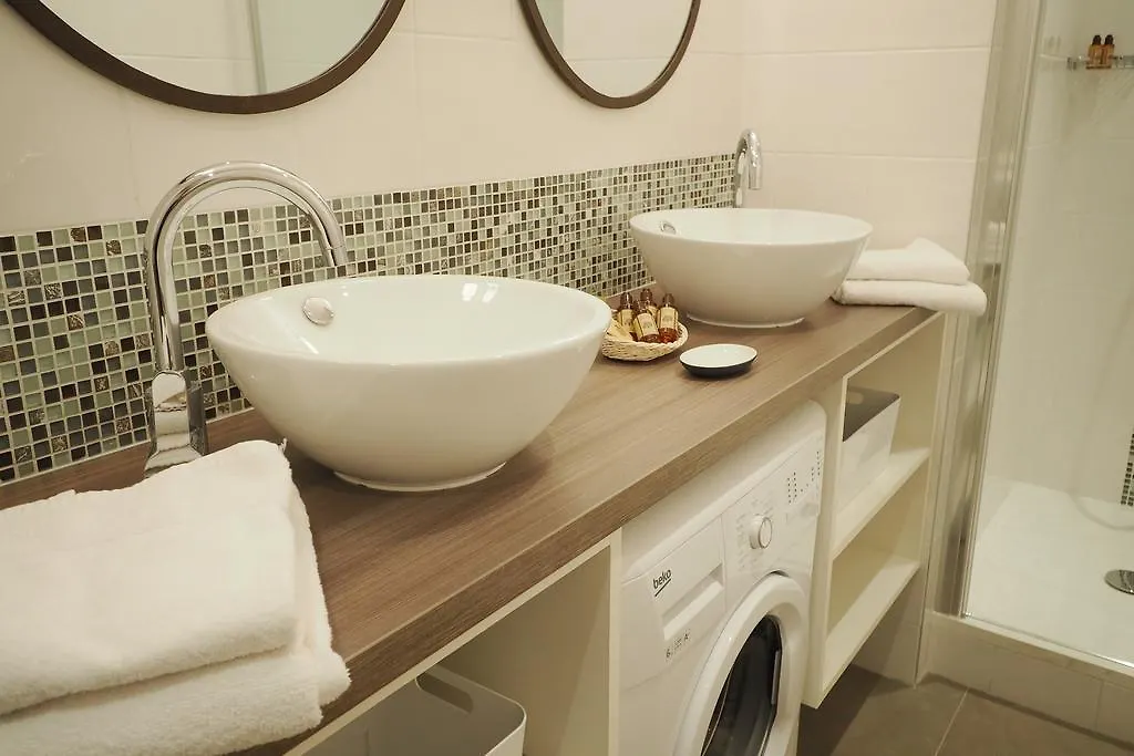 Апартаменты Louvre Opera Classic Chicsuites